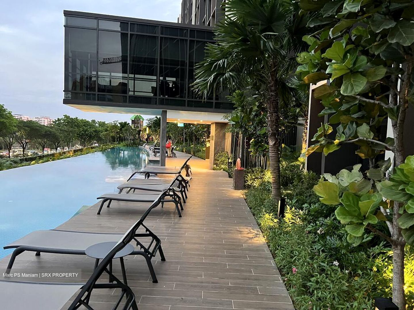 Tenet (D18), Condominium #498206981